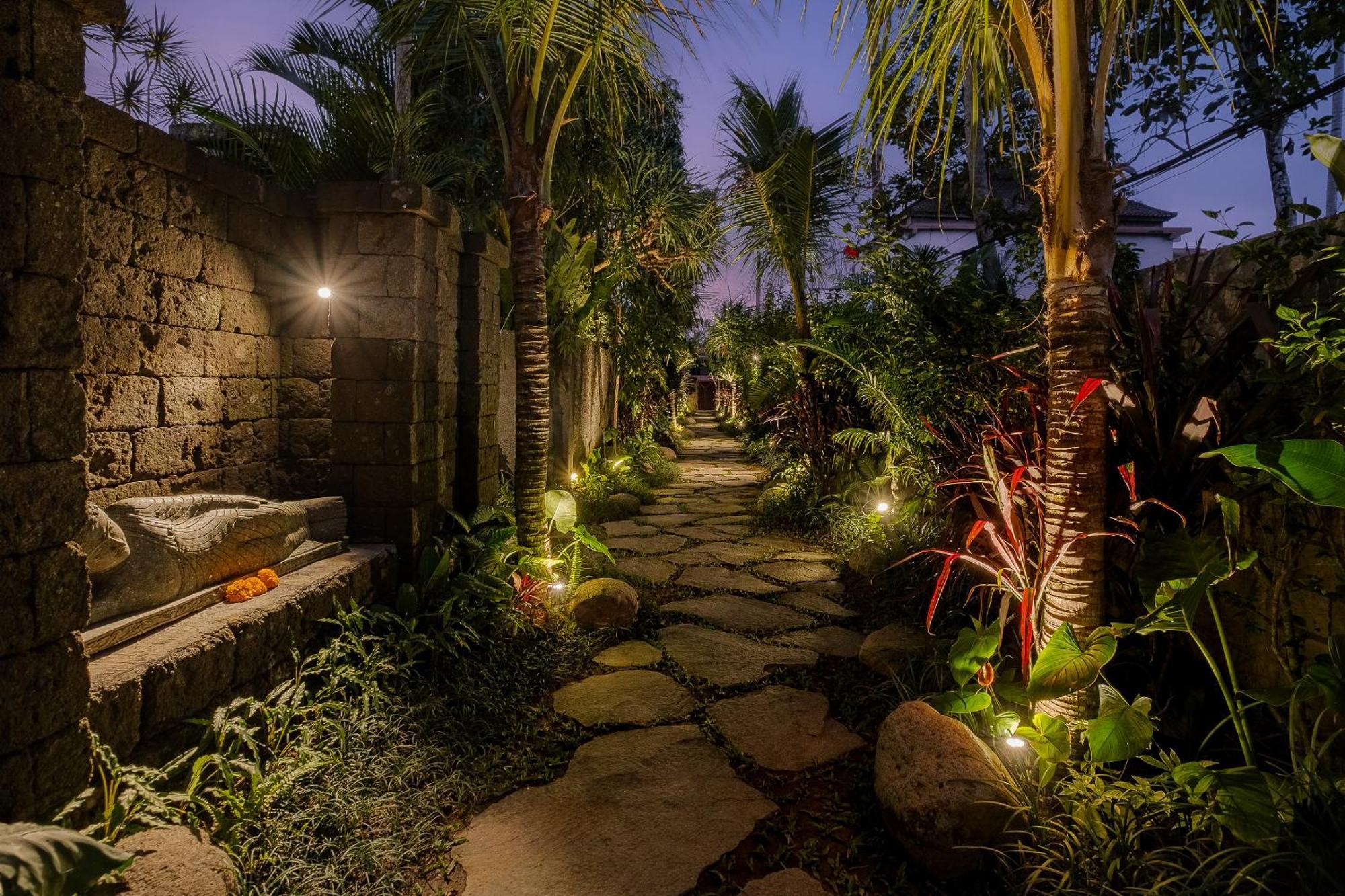 Uddhara Ubud Villa Exterior foto